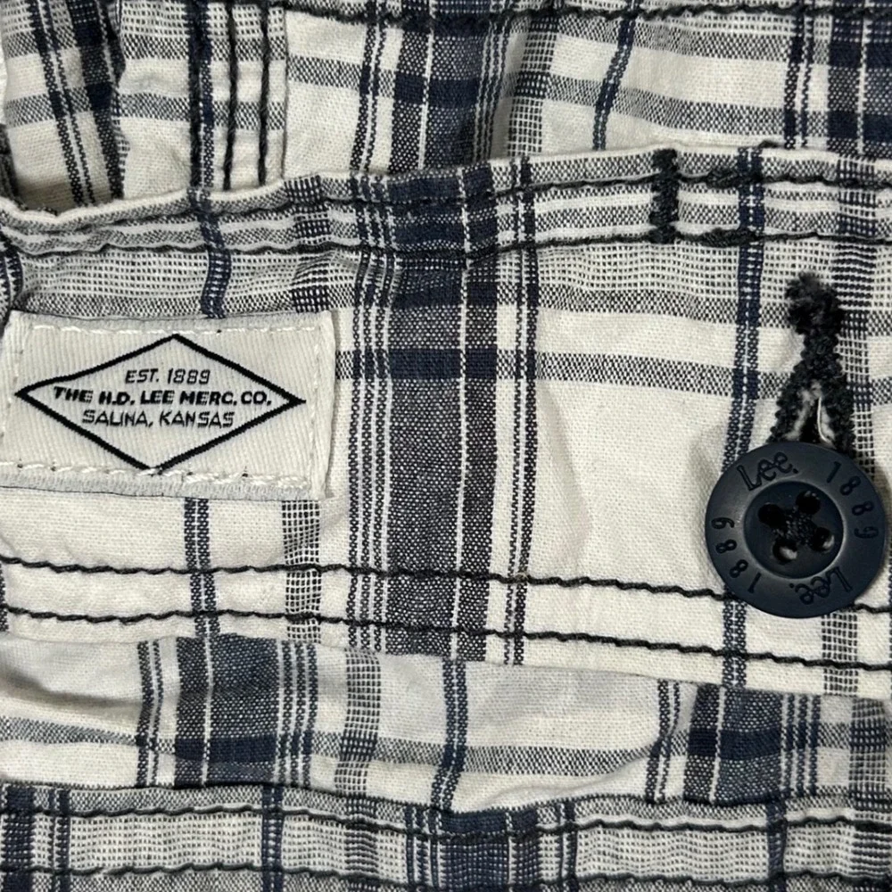 Lee Mens Plaid Cargo Shorts White Blue Cotton Relaxed Fit Size 38